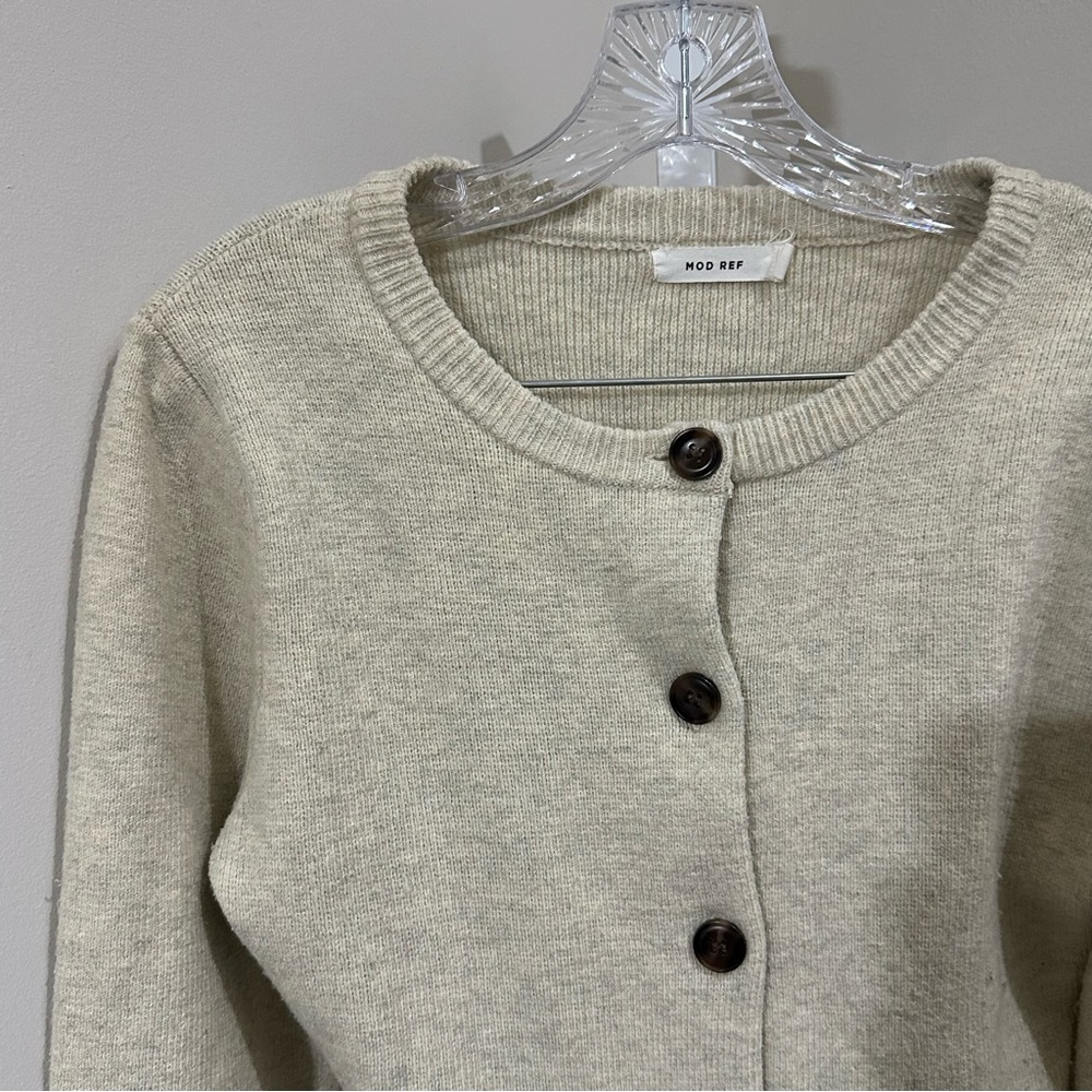 Mod Ref The Tyler Cardigan in Cream - Picture 3 of 6